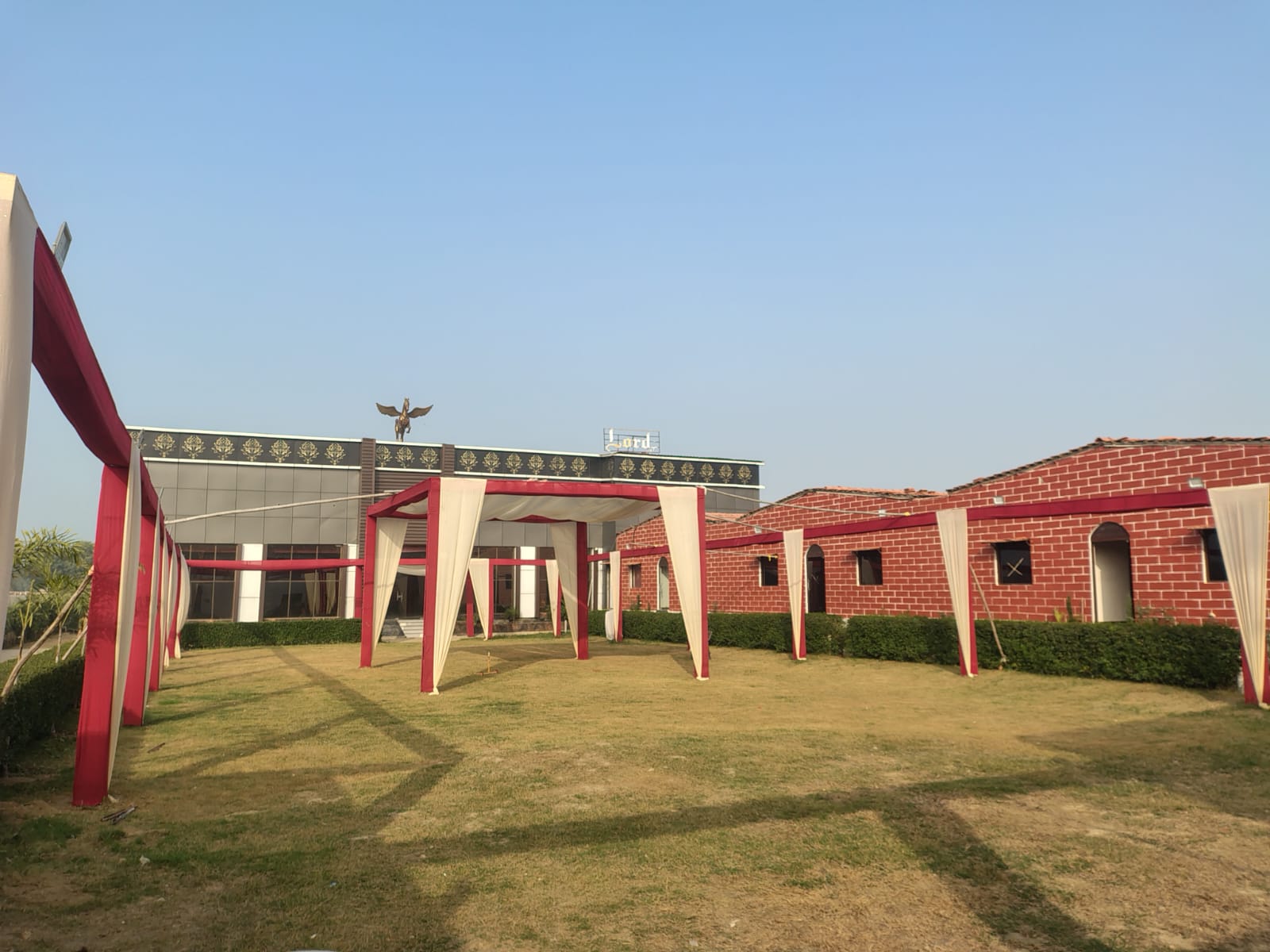 Hotel Grounds